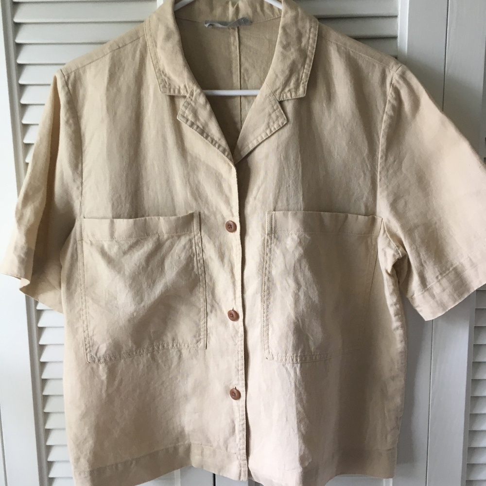 Everlane Linen Workwear shirt, size medium, warm khaki